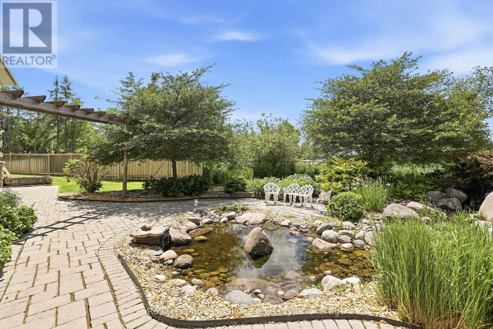 1674 MORRIS AVENUE - Image 37