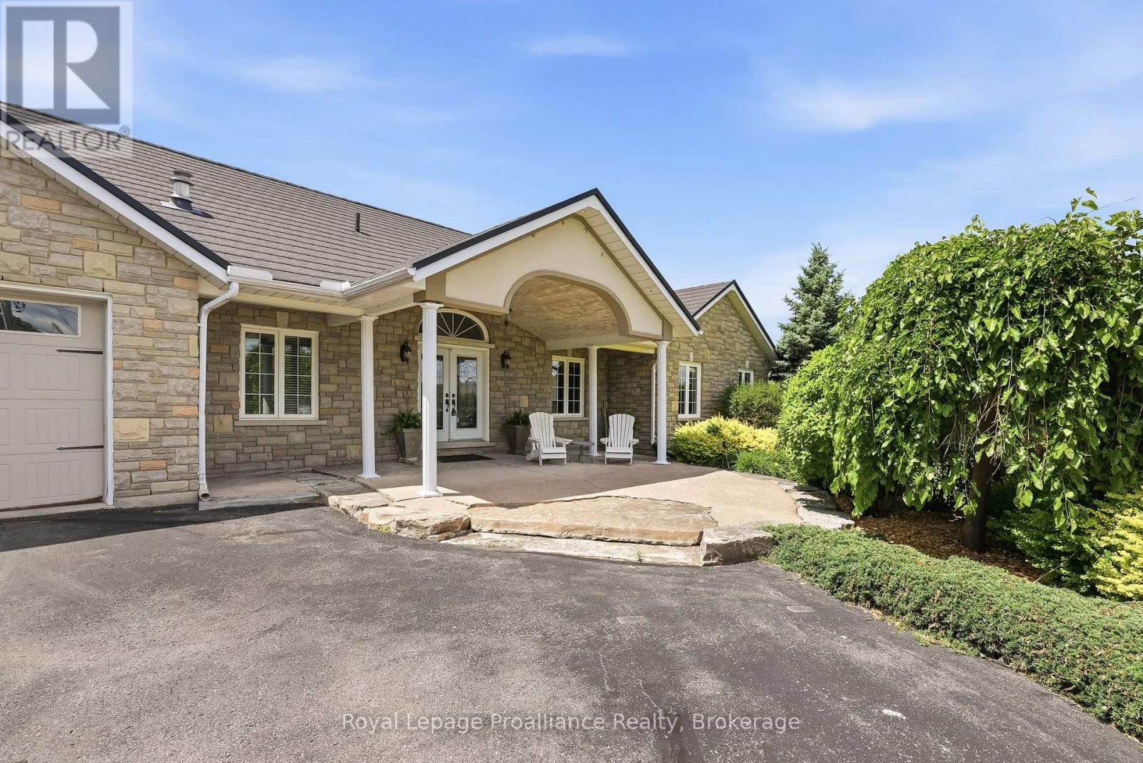 1674 MORRIS AVENUE - Image 5