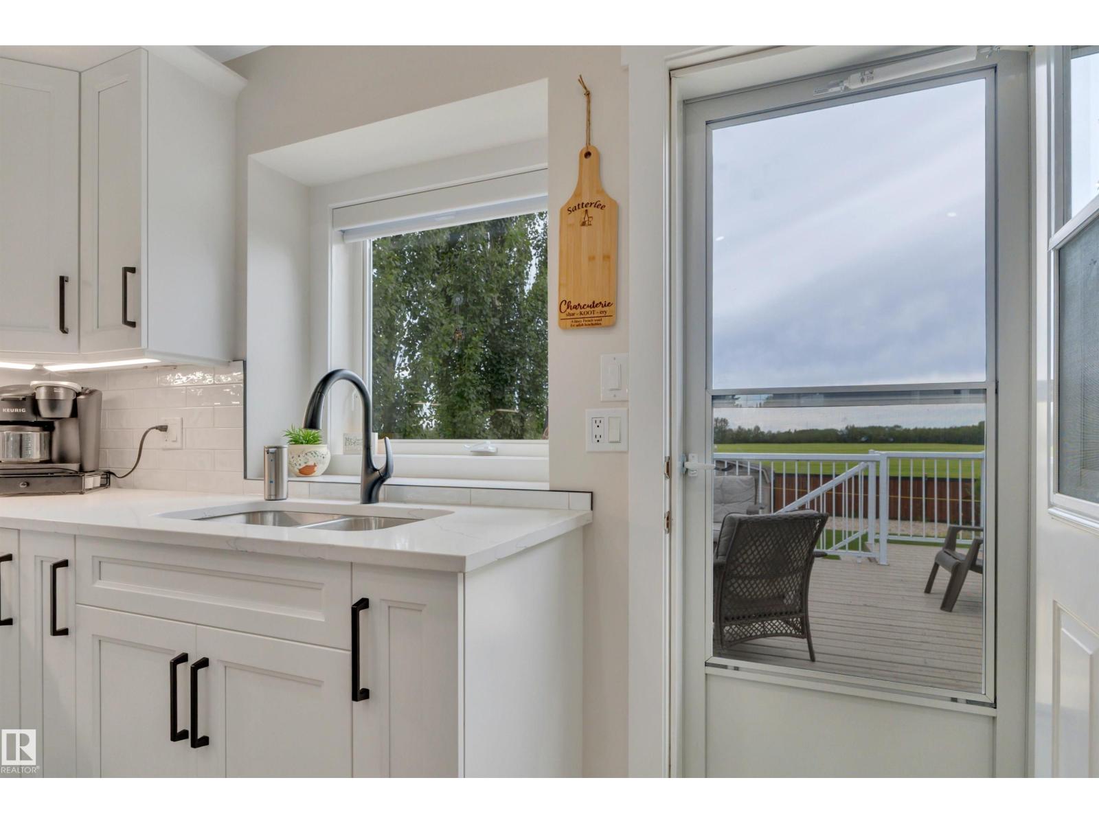 9 Westview DR - 40