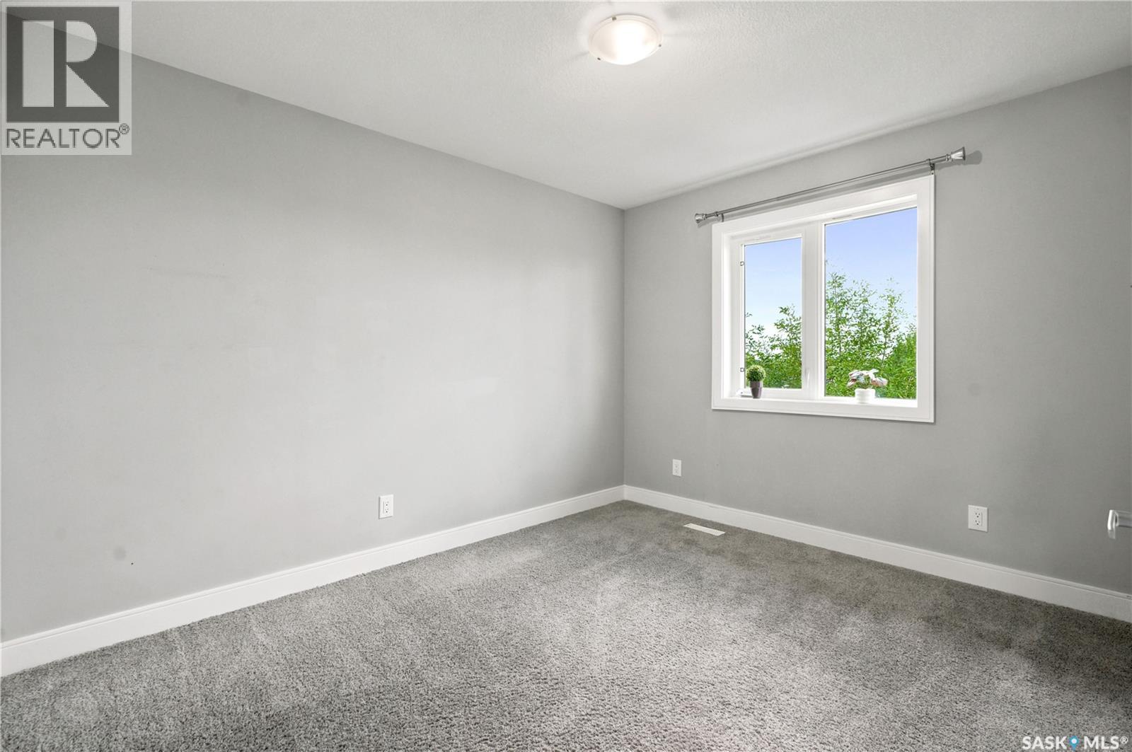 #21 115 Veltkamp CRESCENT - 29