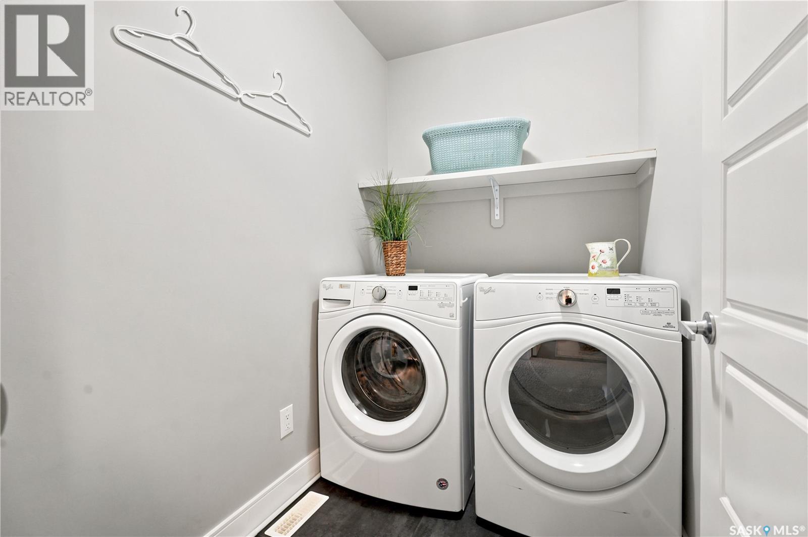 #21 115 Veltkamp CRESCENT - 36