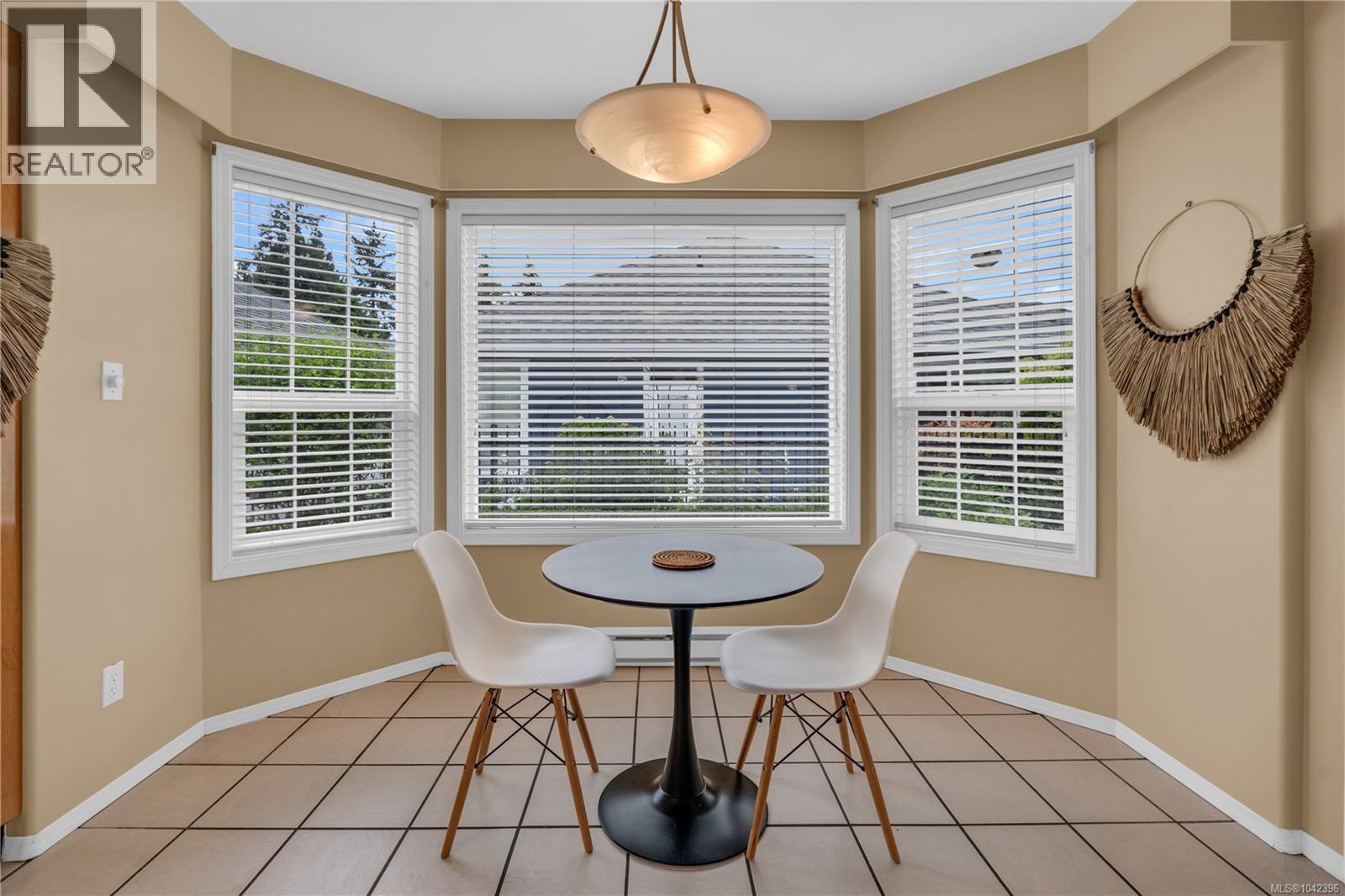 8008 Glenhurst Dr N - 15