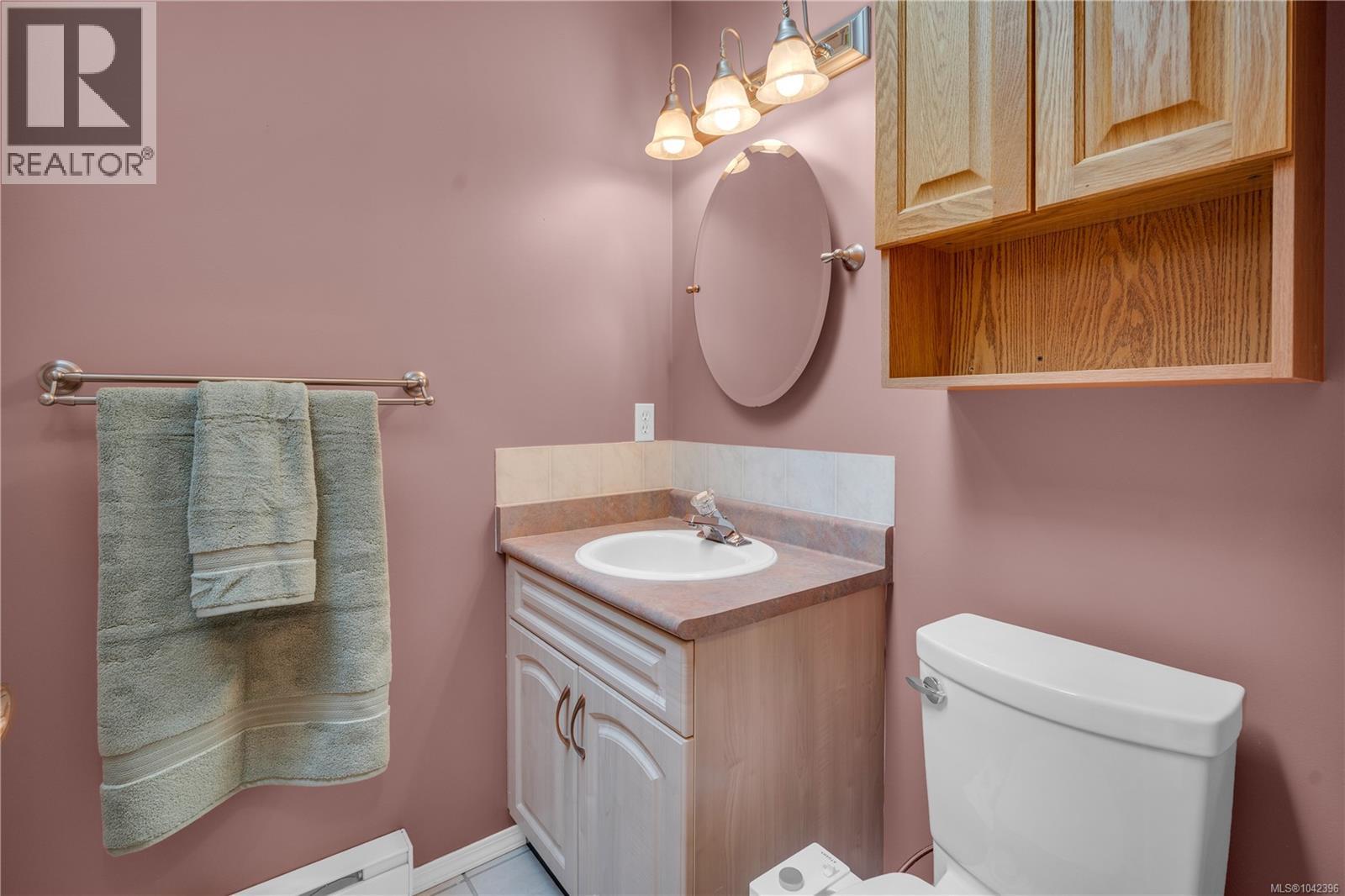 8008 Glenhurst Dr N - 26