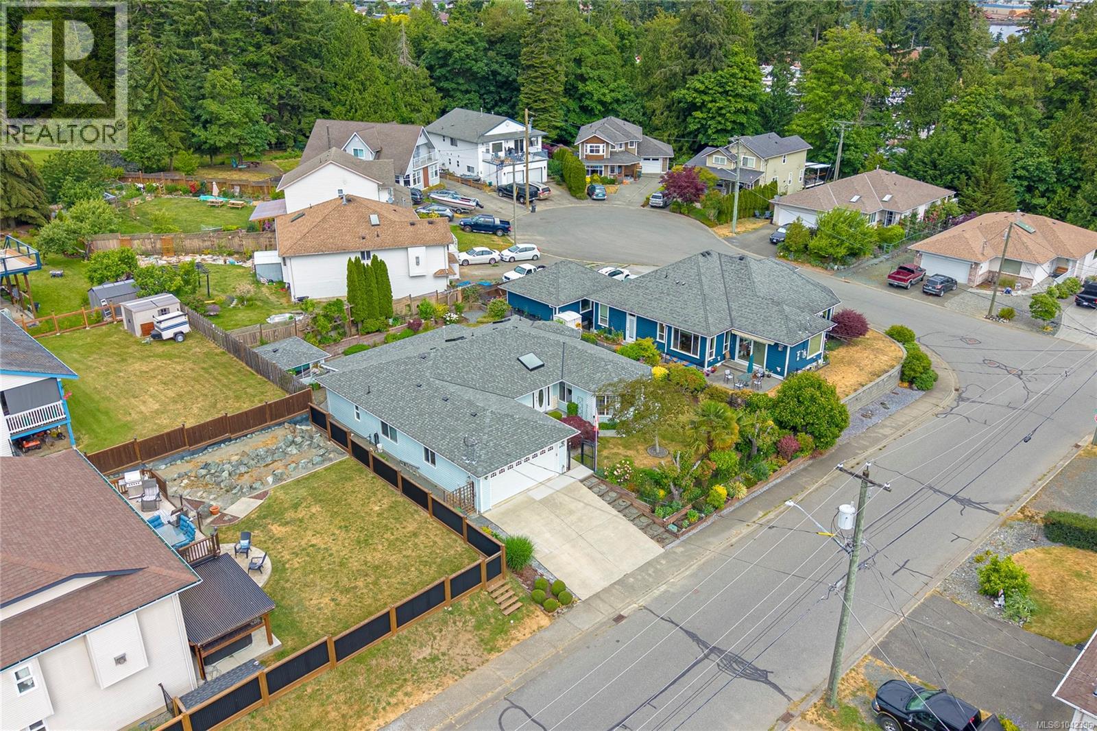 8008 Glenhurst Dr N - 45