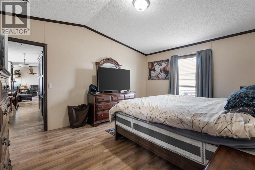 360 GRENFELL Crescent - 13
