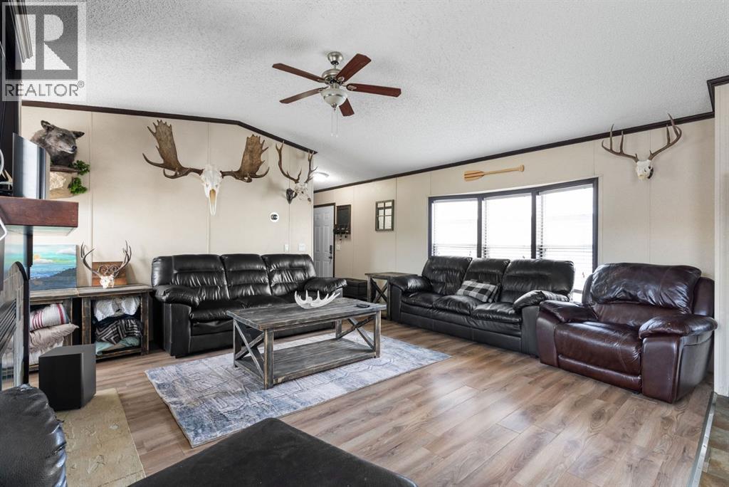 360 GRENFELL Crescent - 5