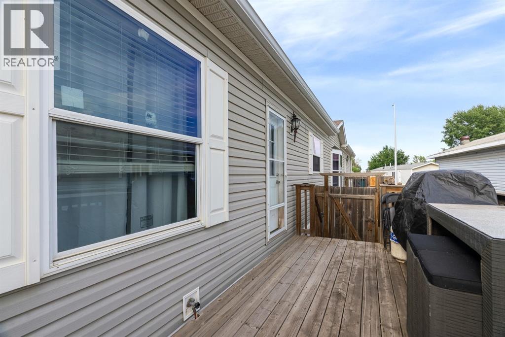 360 GRENFELL Crescent - 24