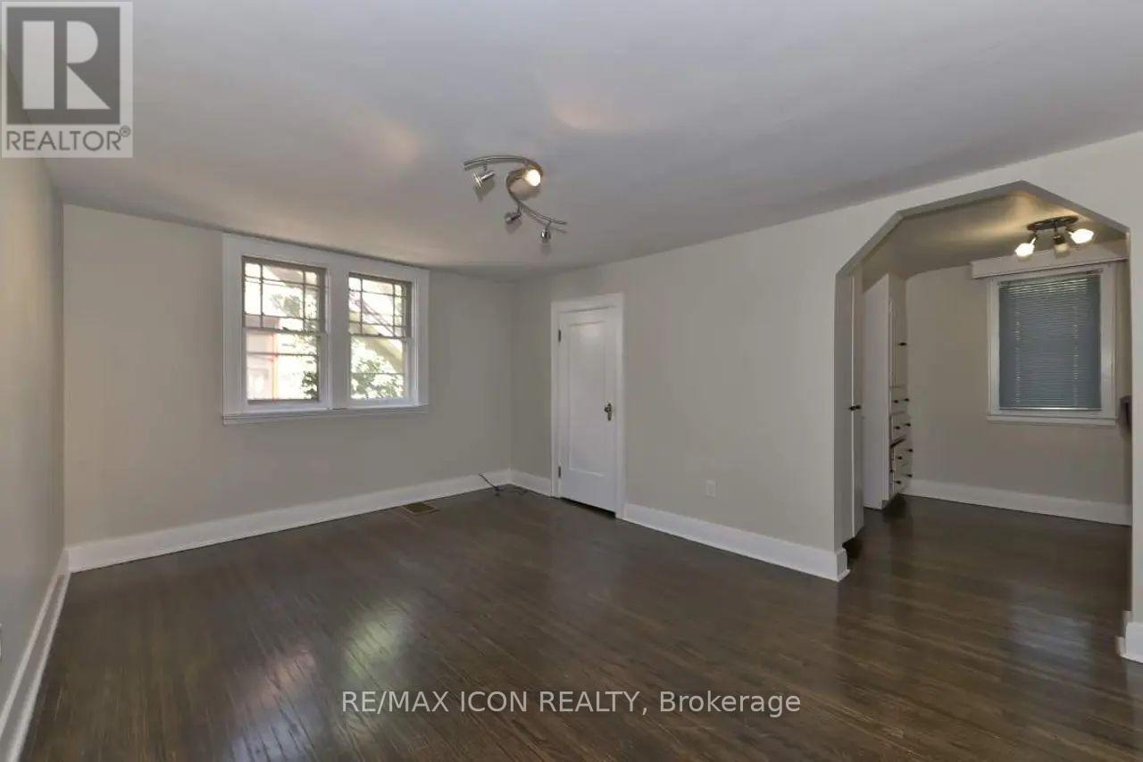 525 GROSVENOR STREET - Image 30