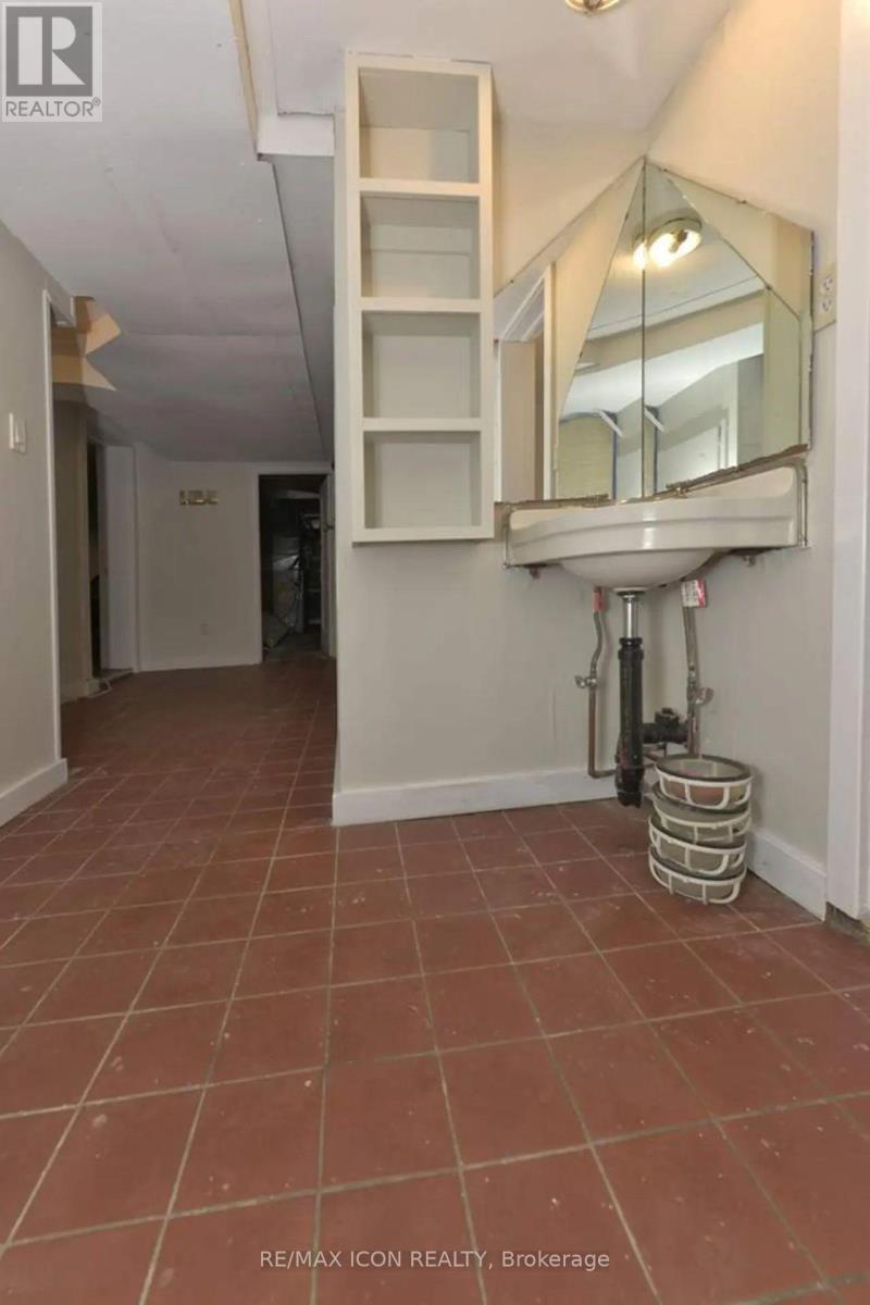 525 GROSVENOR STREET - Image 41
