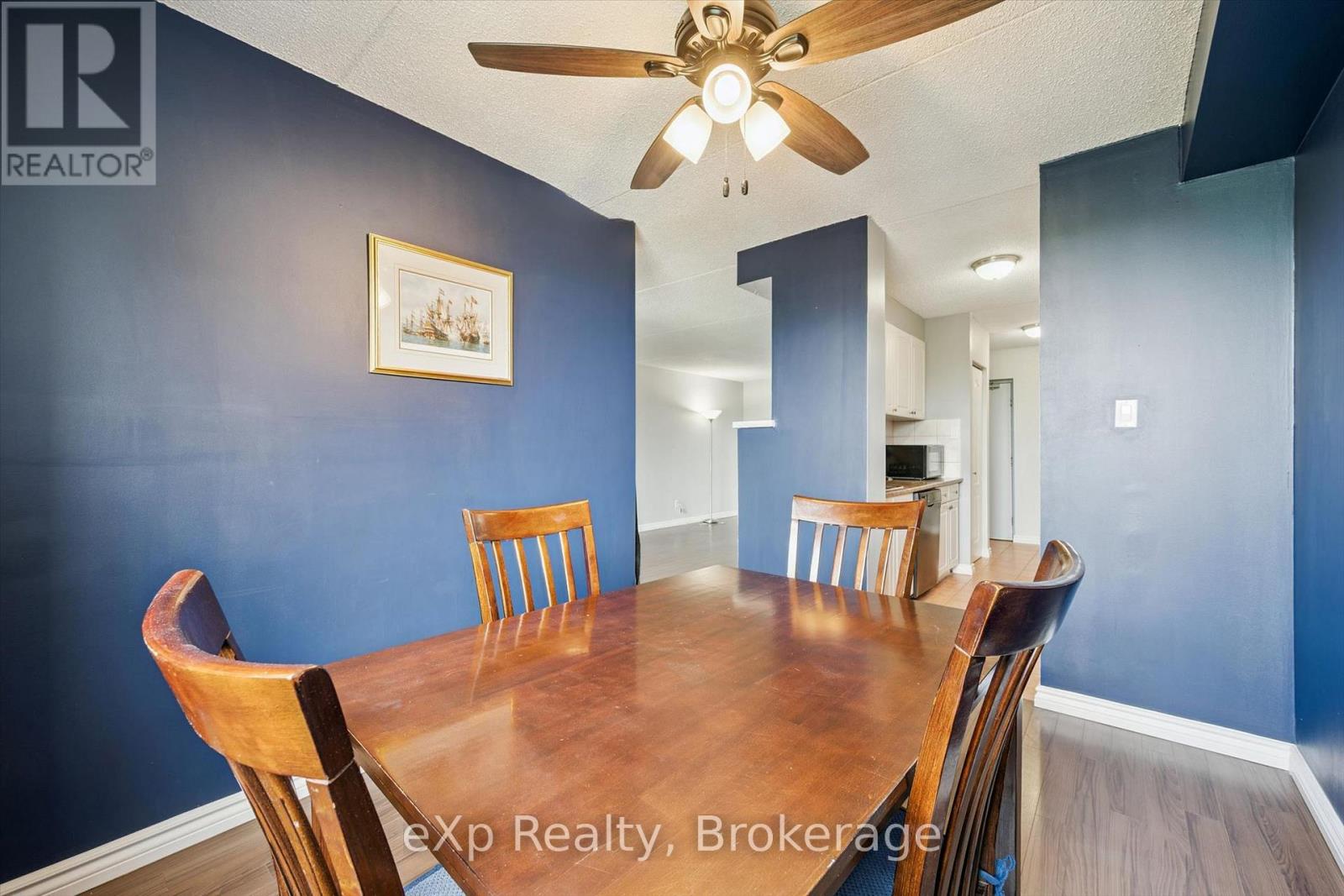 #404 65 SILVERCREEK PARKWAY N - 15