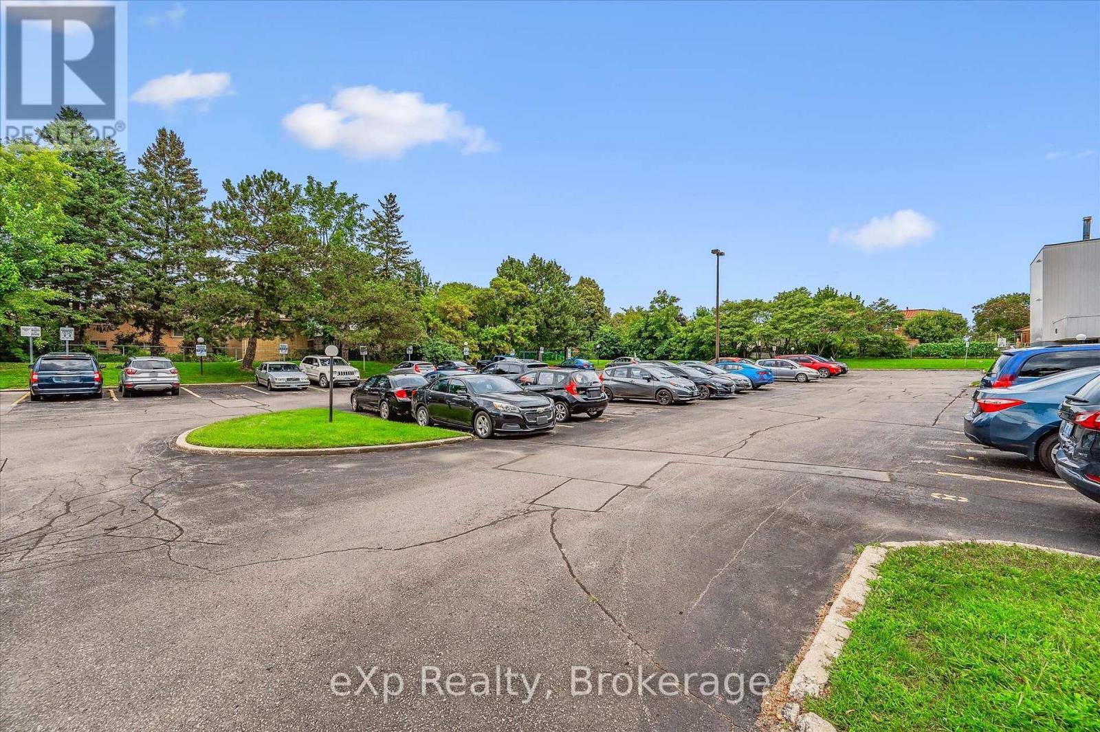 #404 65 SILVERCREEK PARKWAY N - 2