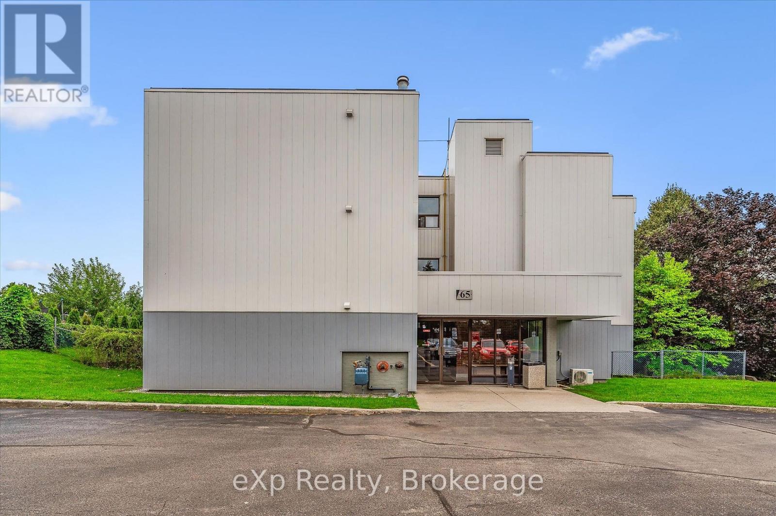 #404 65 SILVERCREEK PARKWAY N - 3