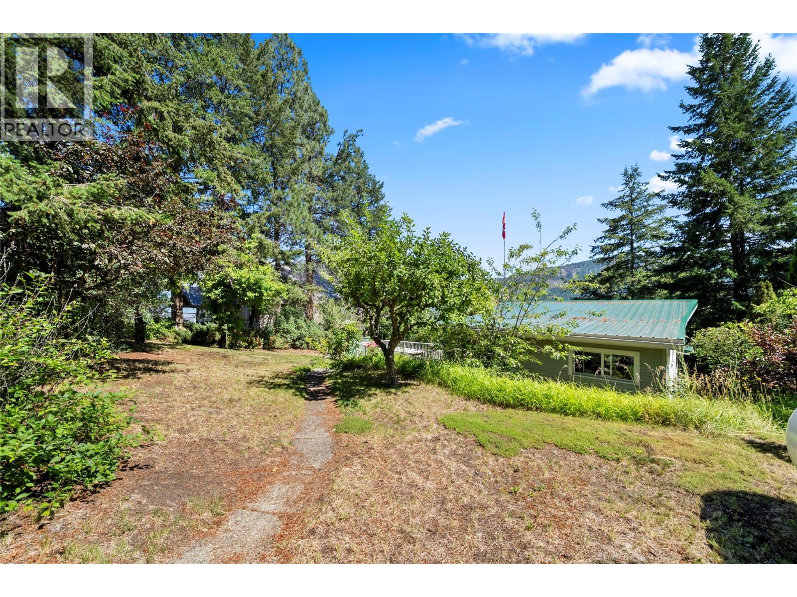 1281 LITTLE SHUSWAP LAKE Road - 13