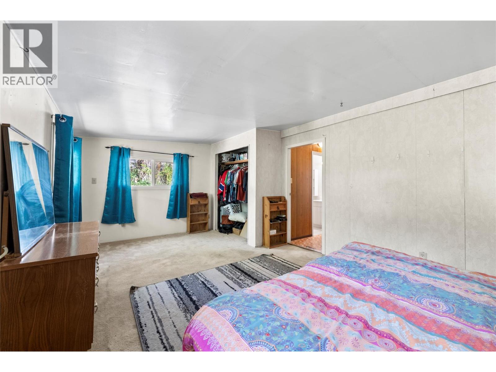 1281 LITTLE SHUSWAP LAKE Road - 24