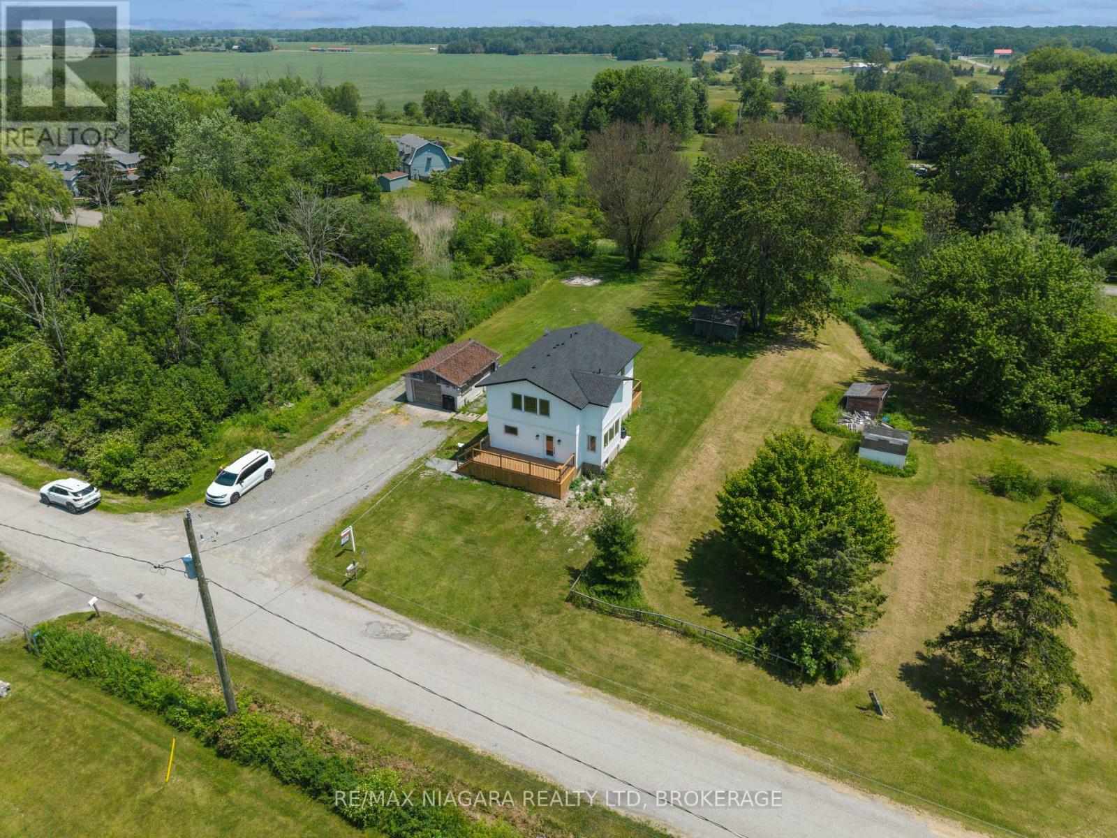11809 SIDEROAD 18 - 37
