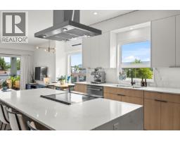 303 640 Wardlaw Avenue, Kelowna