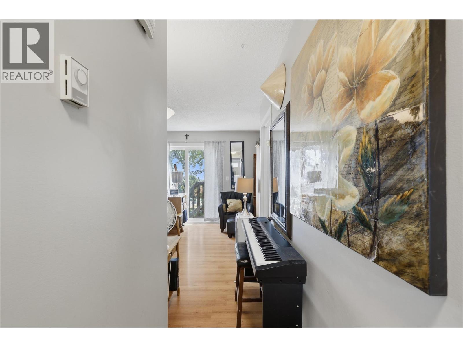 1605 SUMMIT Drive Unit# 36, Kamloops