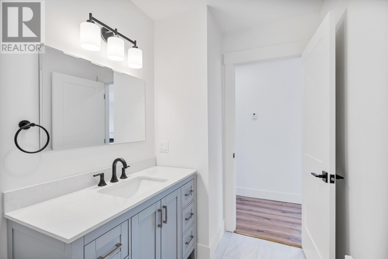 35 Paddington Avenue - 26