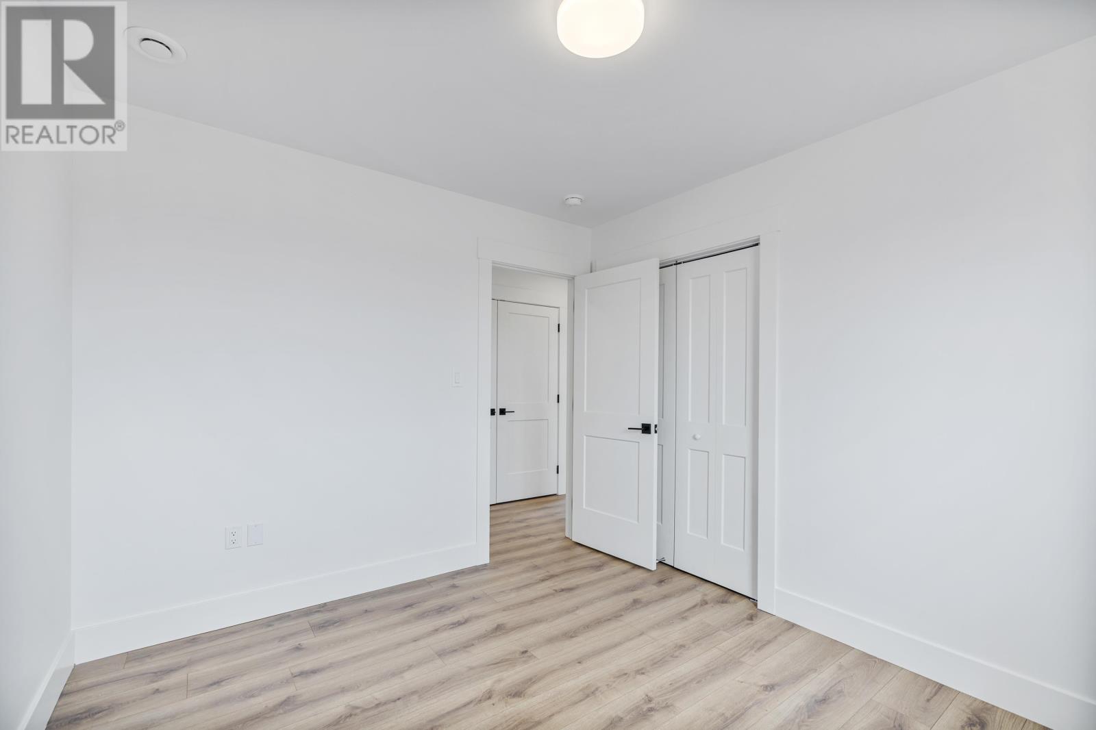 35 Paddington Avenue - 32