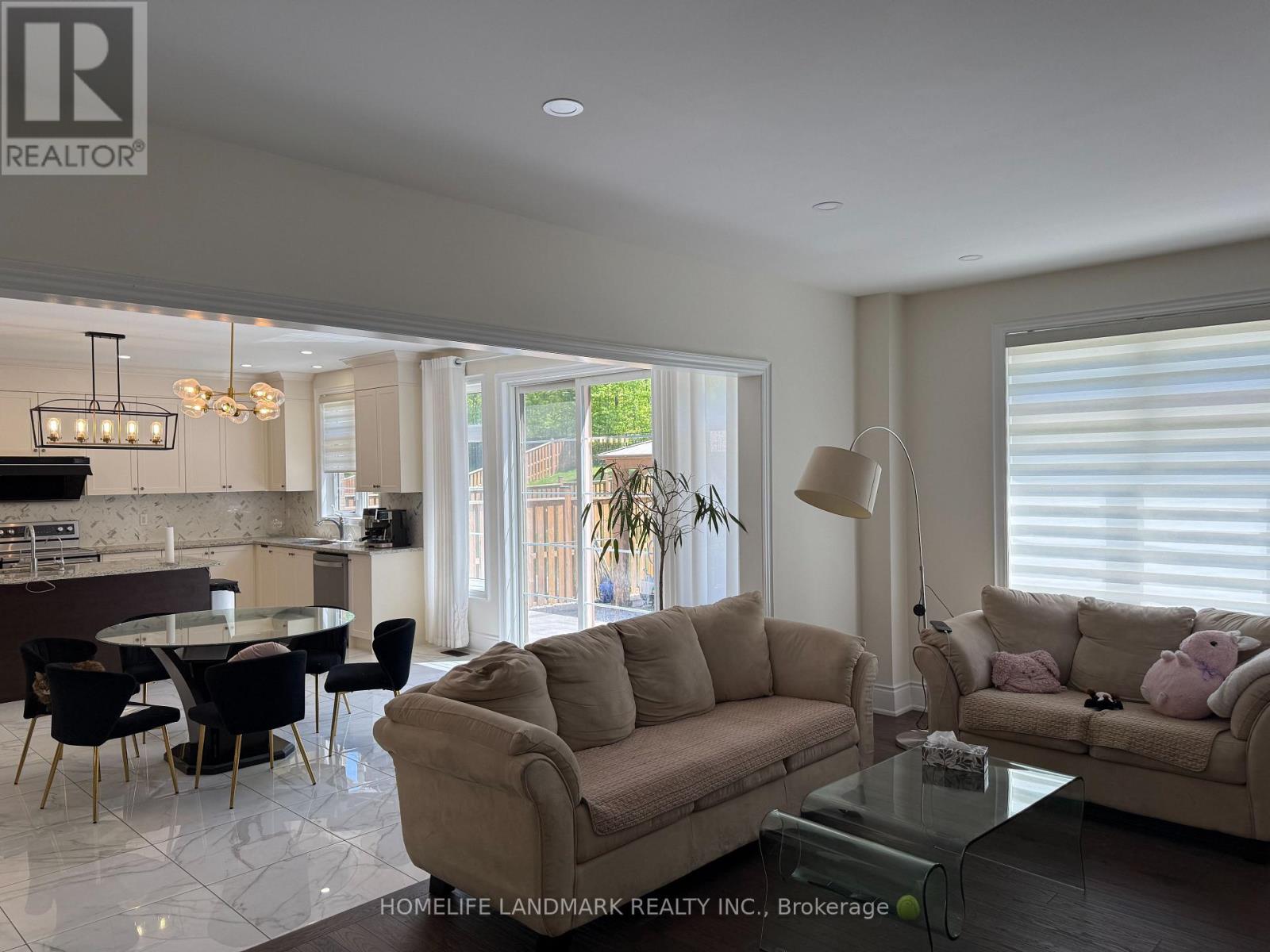 46 FOREST EDGE CRESCENT - 15