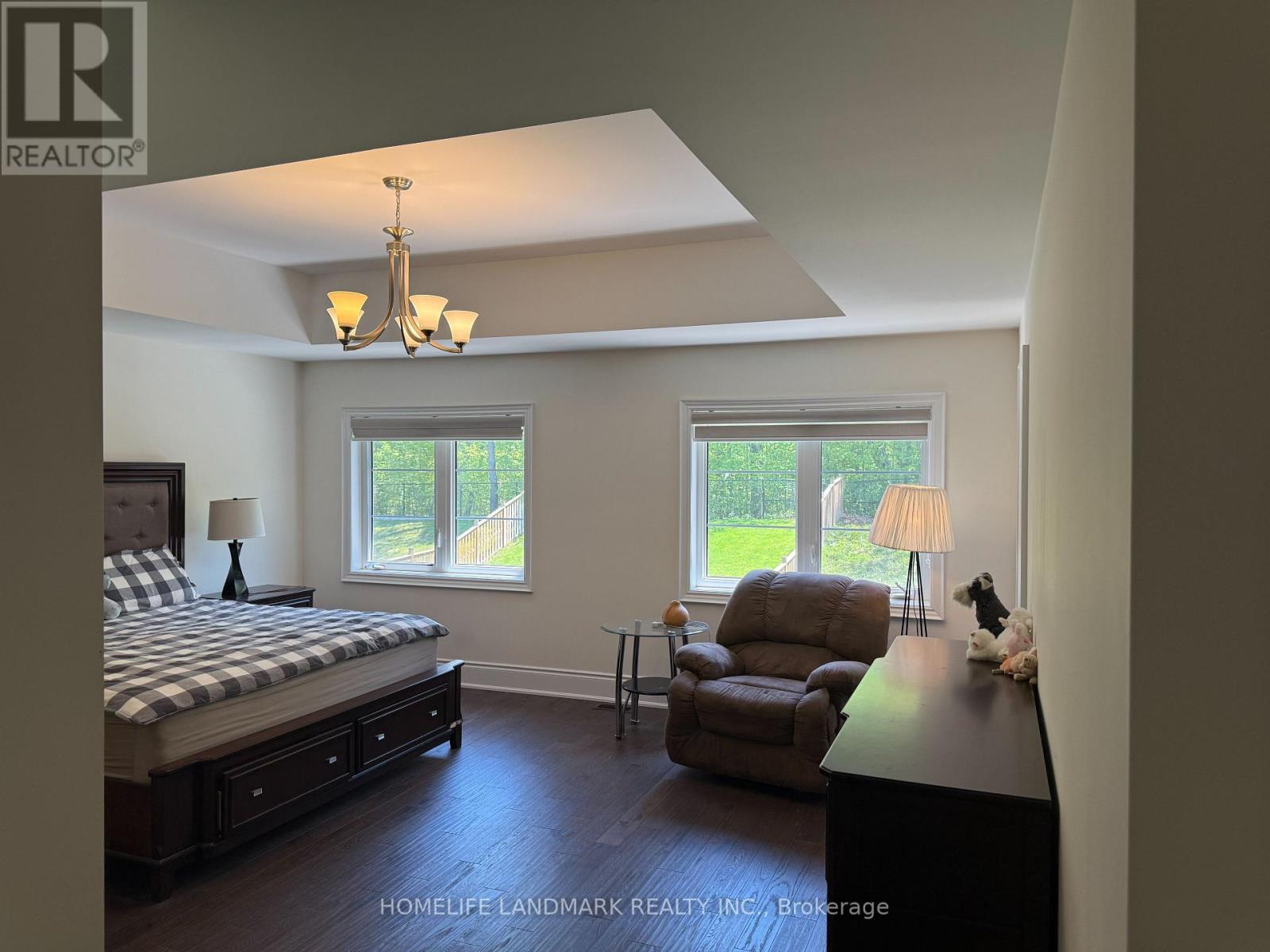 46 FOREST EDGE CRESCENT - 23
