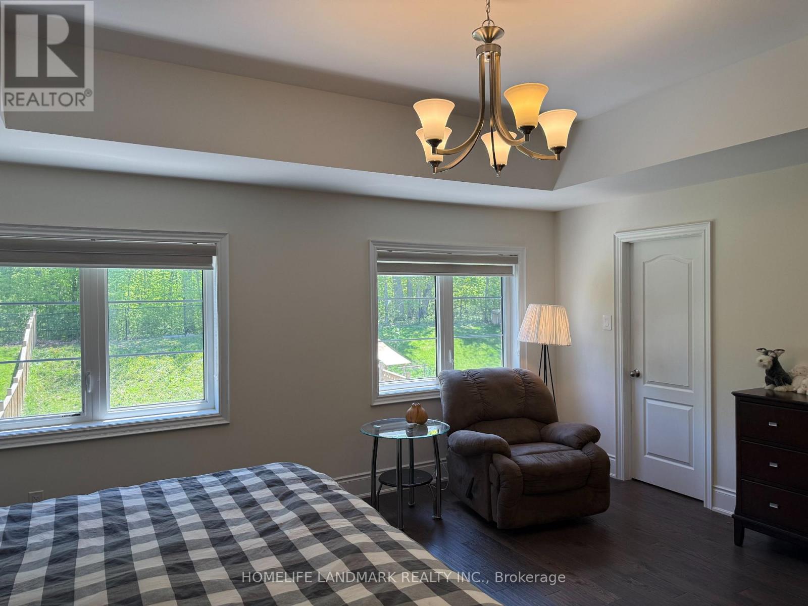46 FOREST EDGE CRESCENT - 26