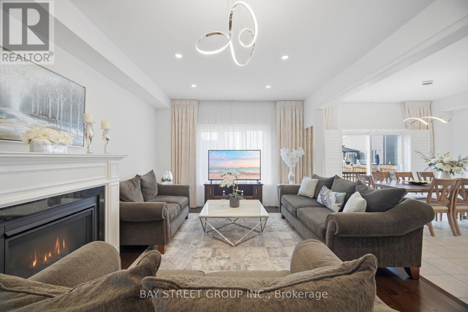 66 MILBY CRESCENT - 7