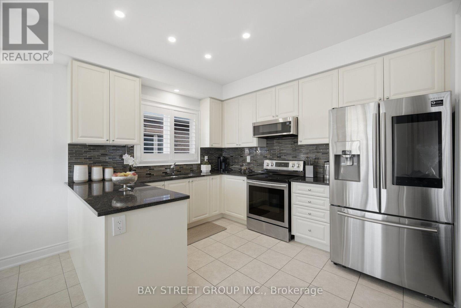 66 MILBY CRESCENT - 8