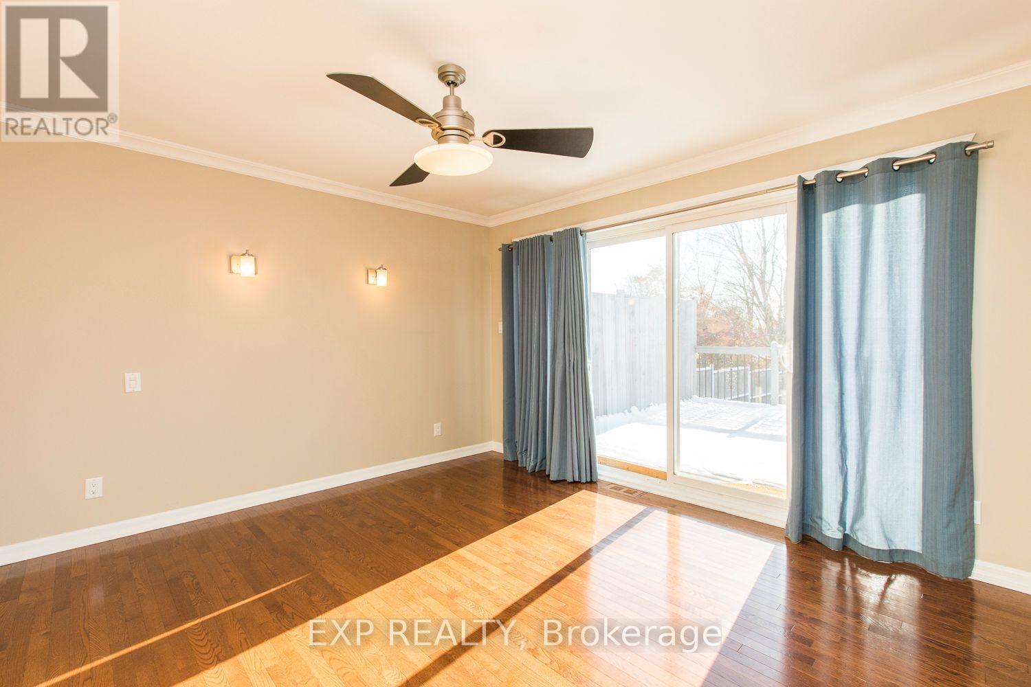 28 APPLEFORD STREET, Ottawa. Luxury613. By Peter Sagos - Image 15