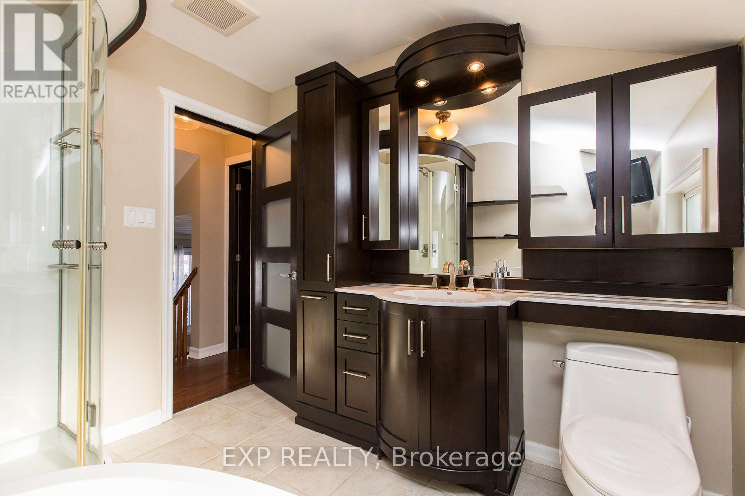 28 APPLEFORD STREET, Ottawa. Luxury613. By Peter Sagos - Image 21