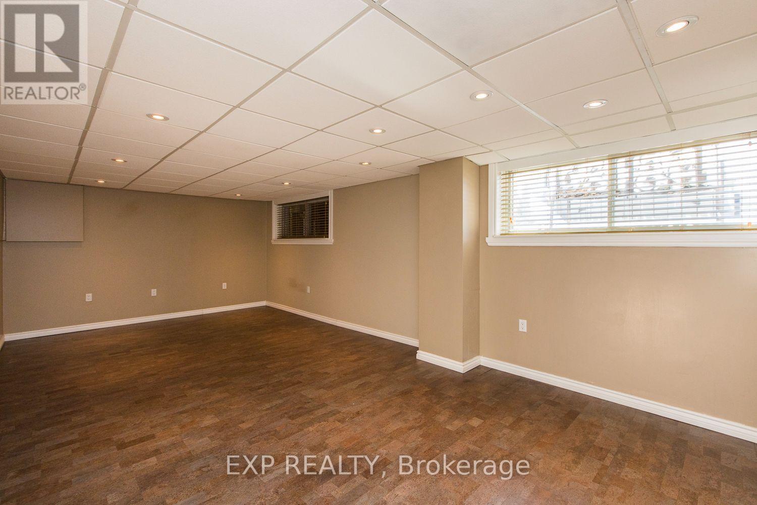 28 APPLEFORD STREET, Ottawa. Luxury613. By Peter Sagos - Image 22