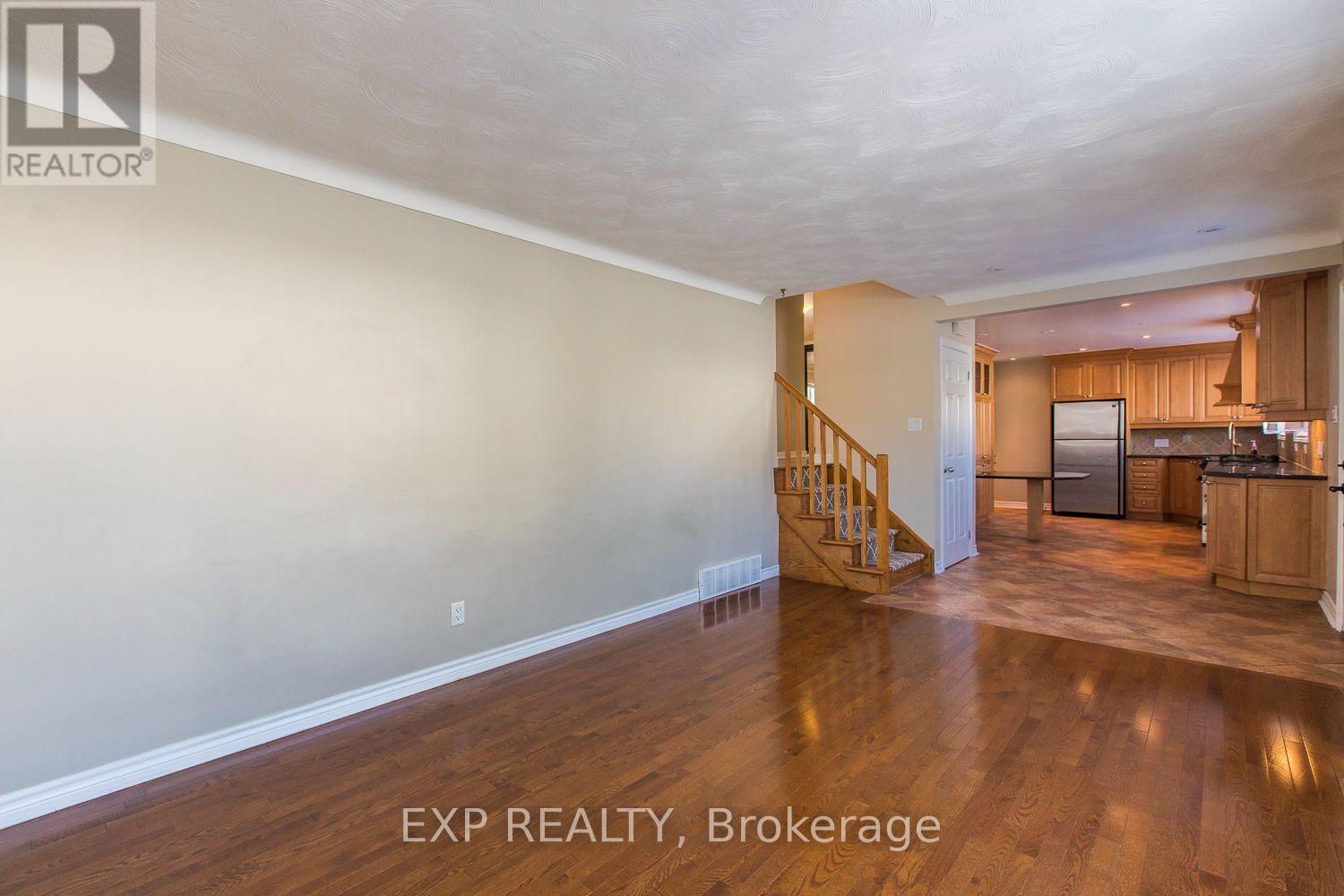 28 APPLEFORD STREET, Ottawa. Luxury613. By Peter Sagos - Image 6
