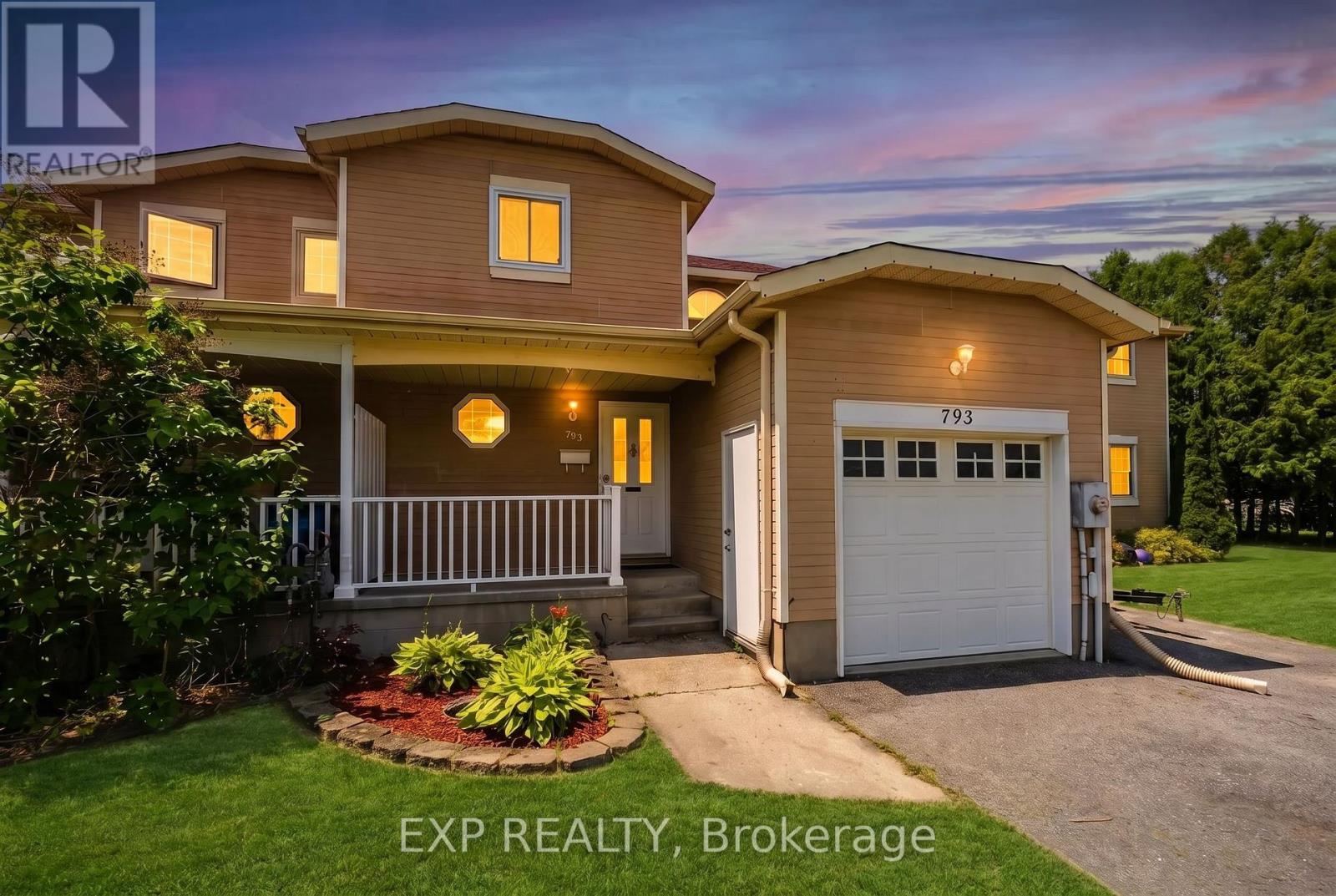 793 LITTLESTONE CRESCENT - 1