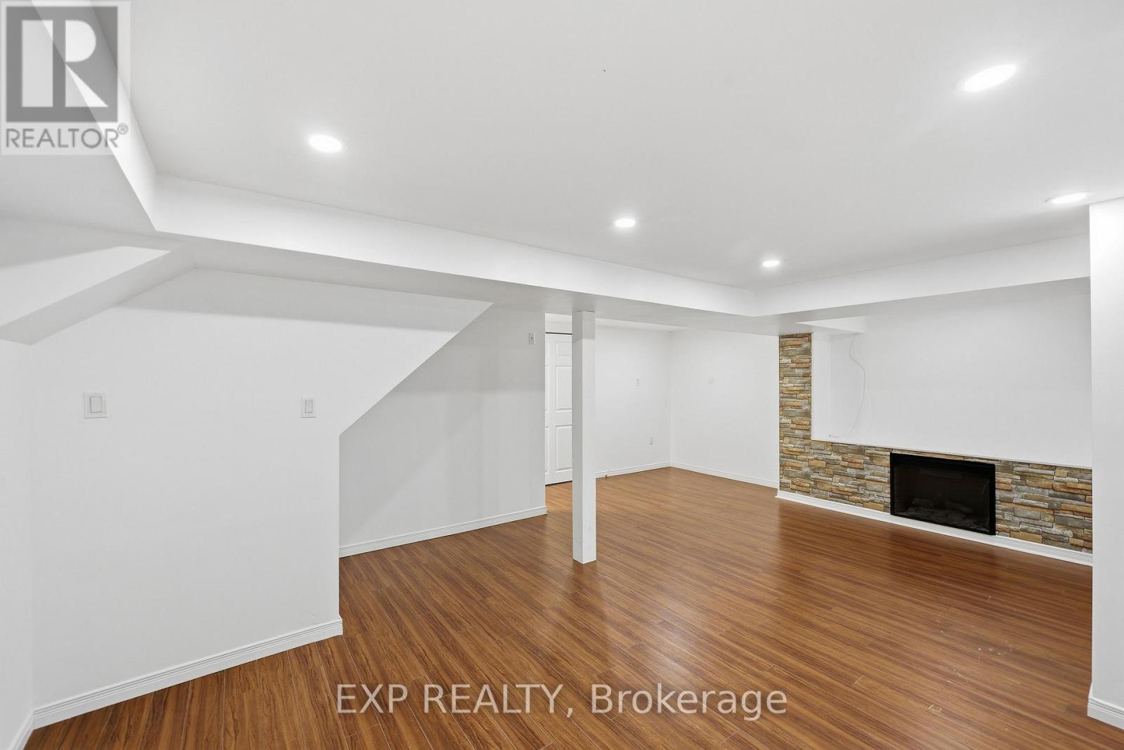 793 LITTLESTONE CRESCENT - 21