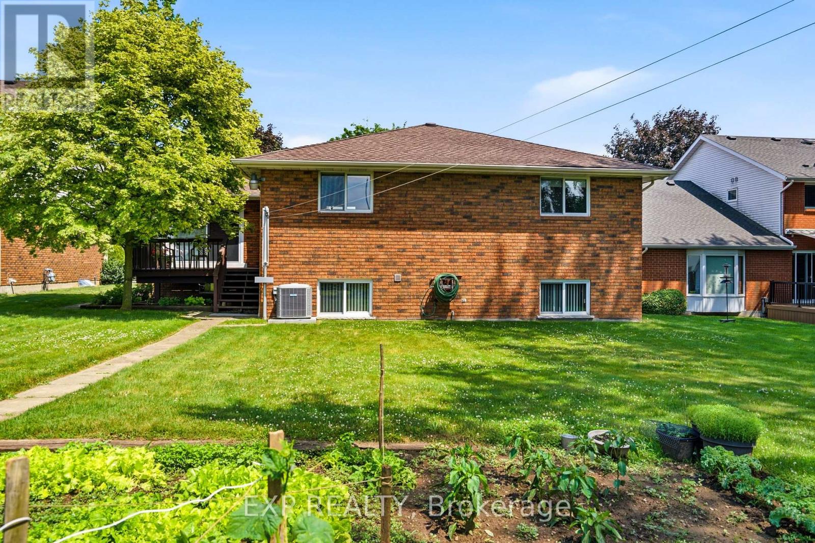 12 FERN GATE - Image 30