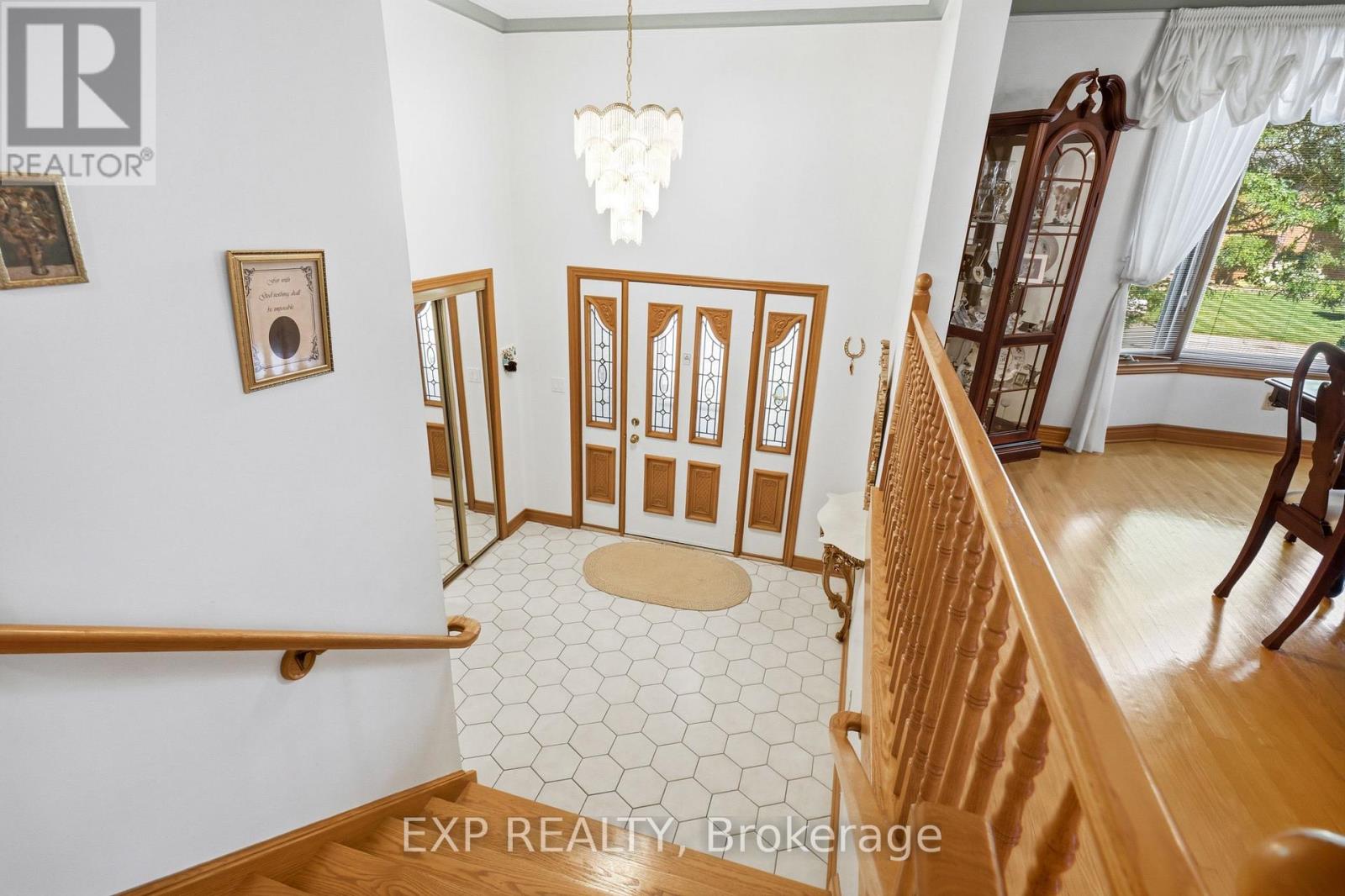 12 FERN GATE - Image 6