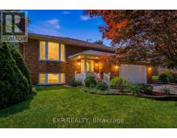 12 FERN GATE