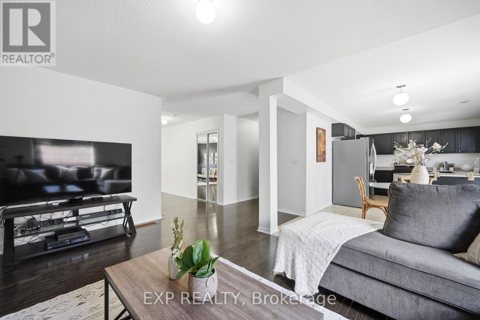 579 SHAFTSBURY STREET - 13