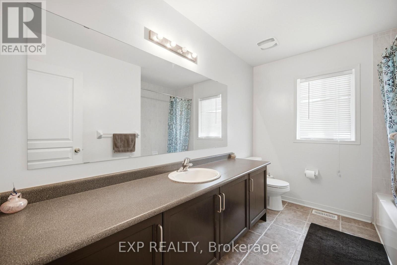 579 SHAFTSBURY STREET - 25