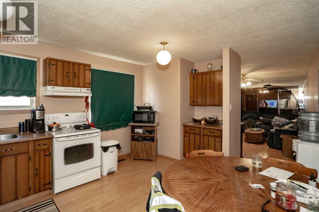 5518 47ave - 6