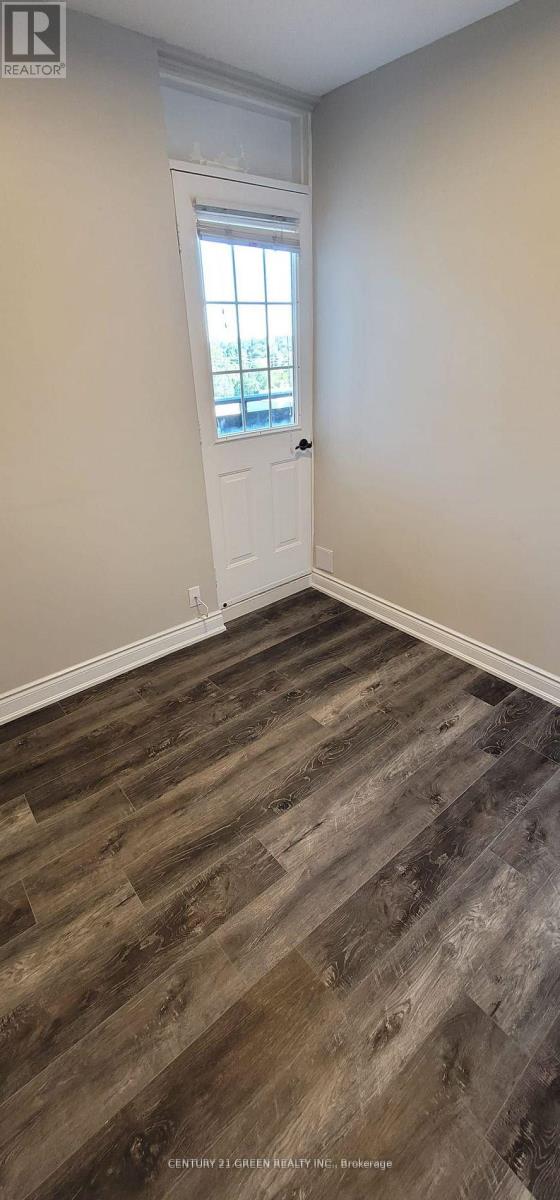#902 3065 QUEEN FREDERICA DRIVE - 19