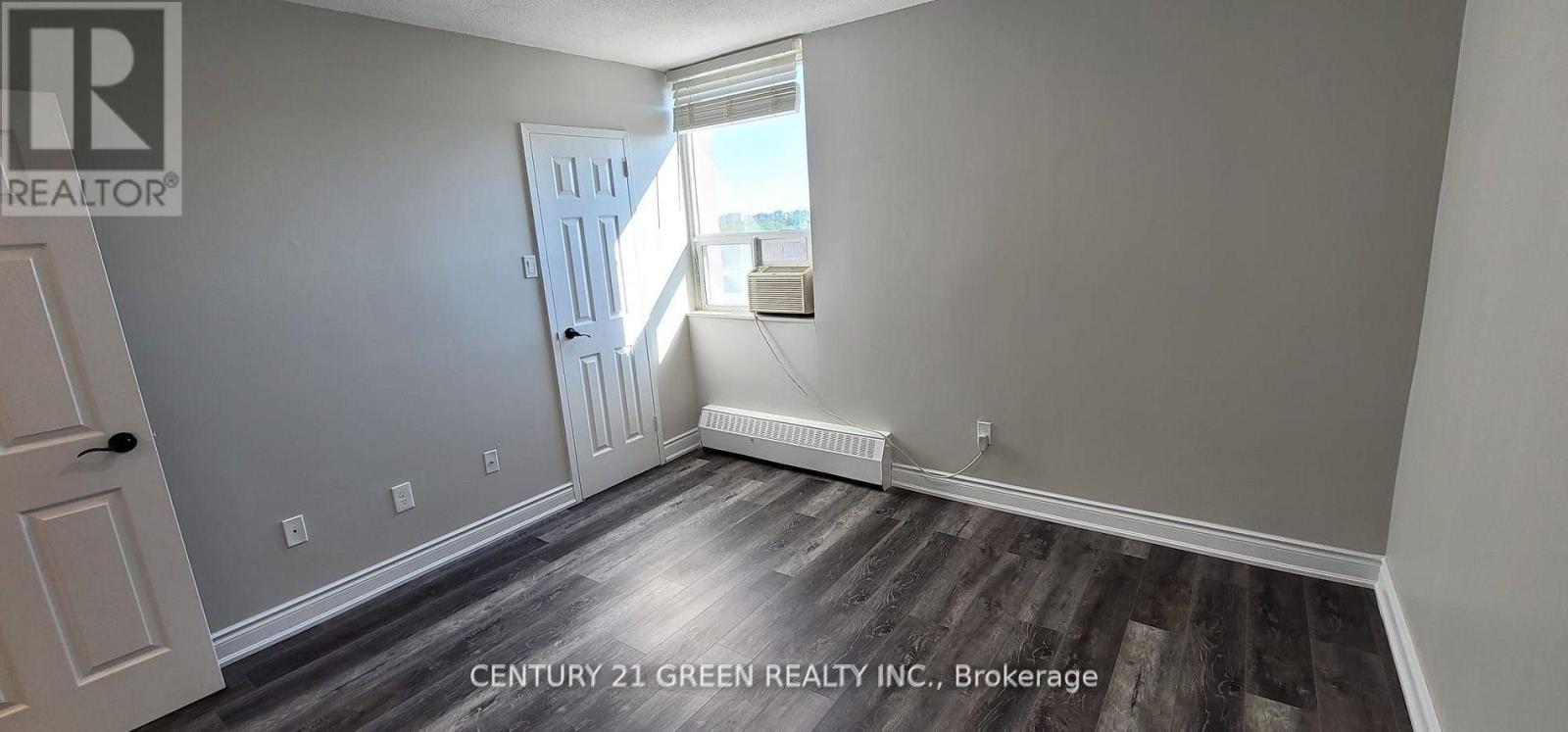 #902 3065 QUEEN FREDERICA DRIVE - 8