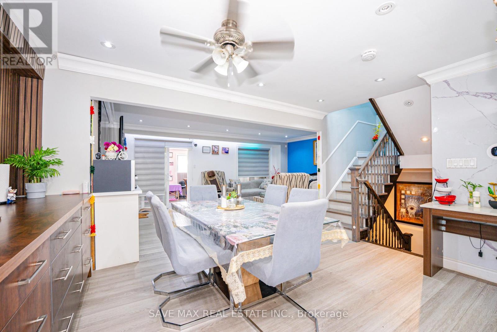22 FOXACRE ROW - 10