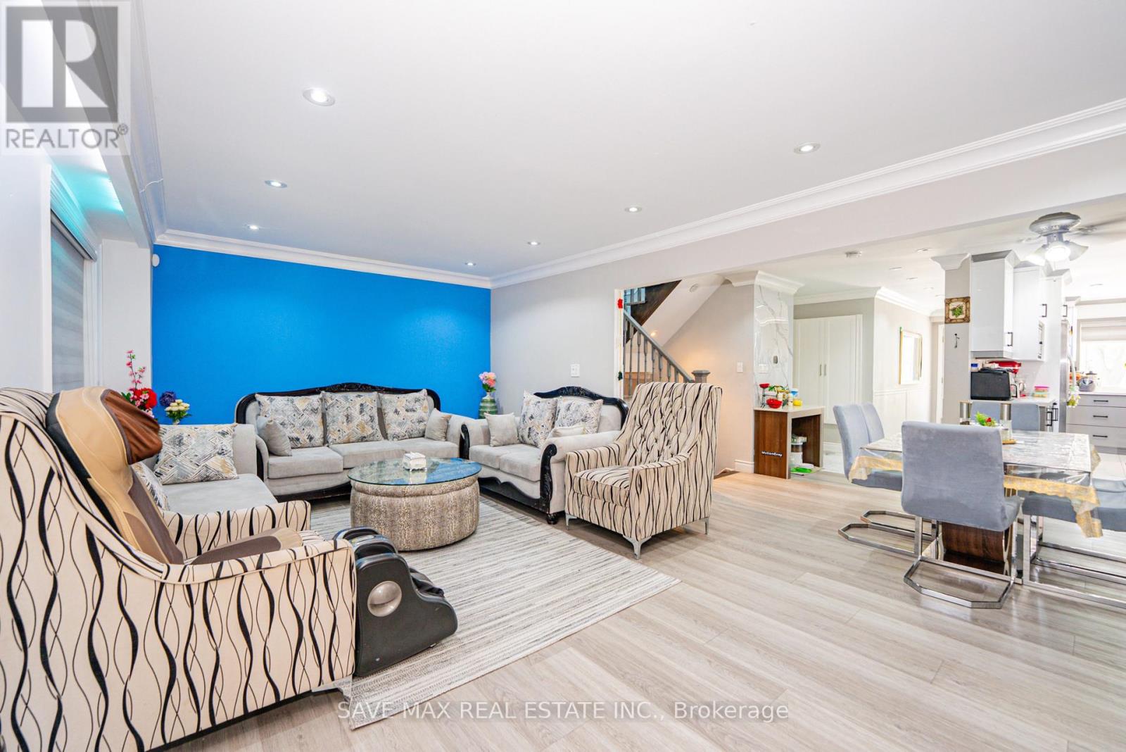 22 FOXACRE ROW - 13