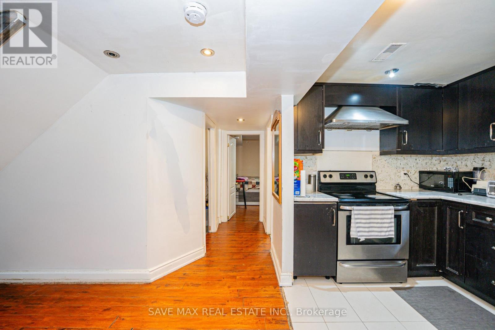 22 FOXACRE ROW - 33