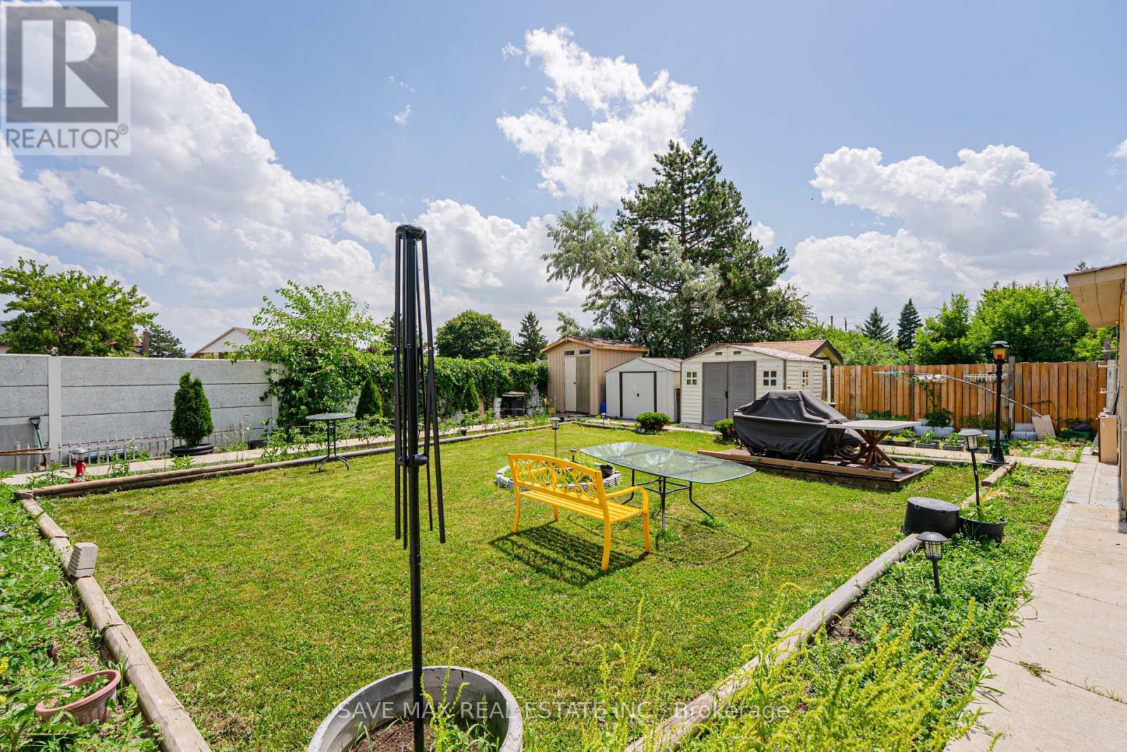 22 FOXACRE ROW - 41