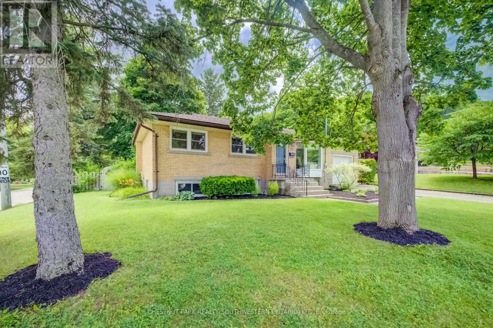 21 CULHAM DRIVE — photo 2