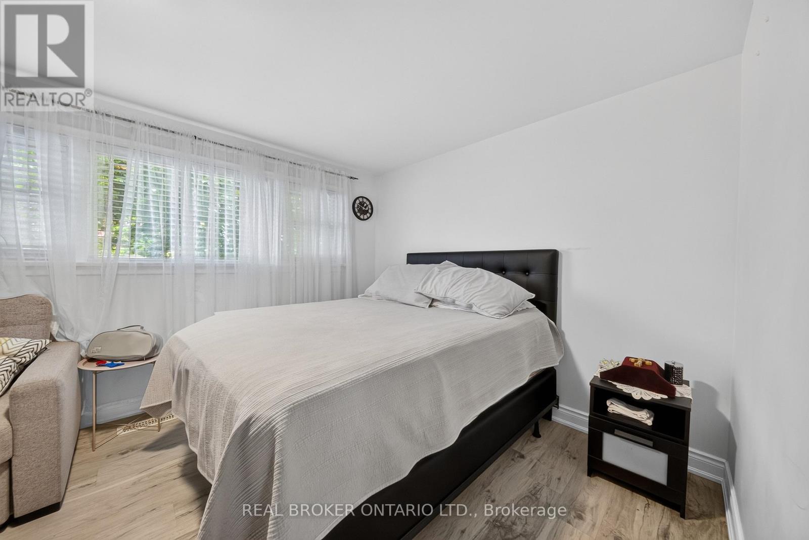 115 GREEN ROAD - 20