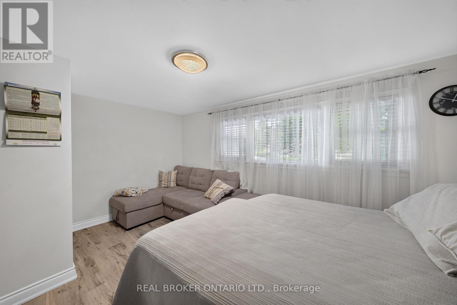 115 GREEN ROAD - 21