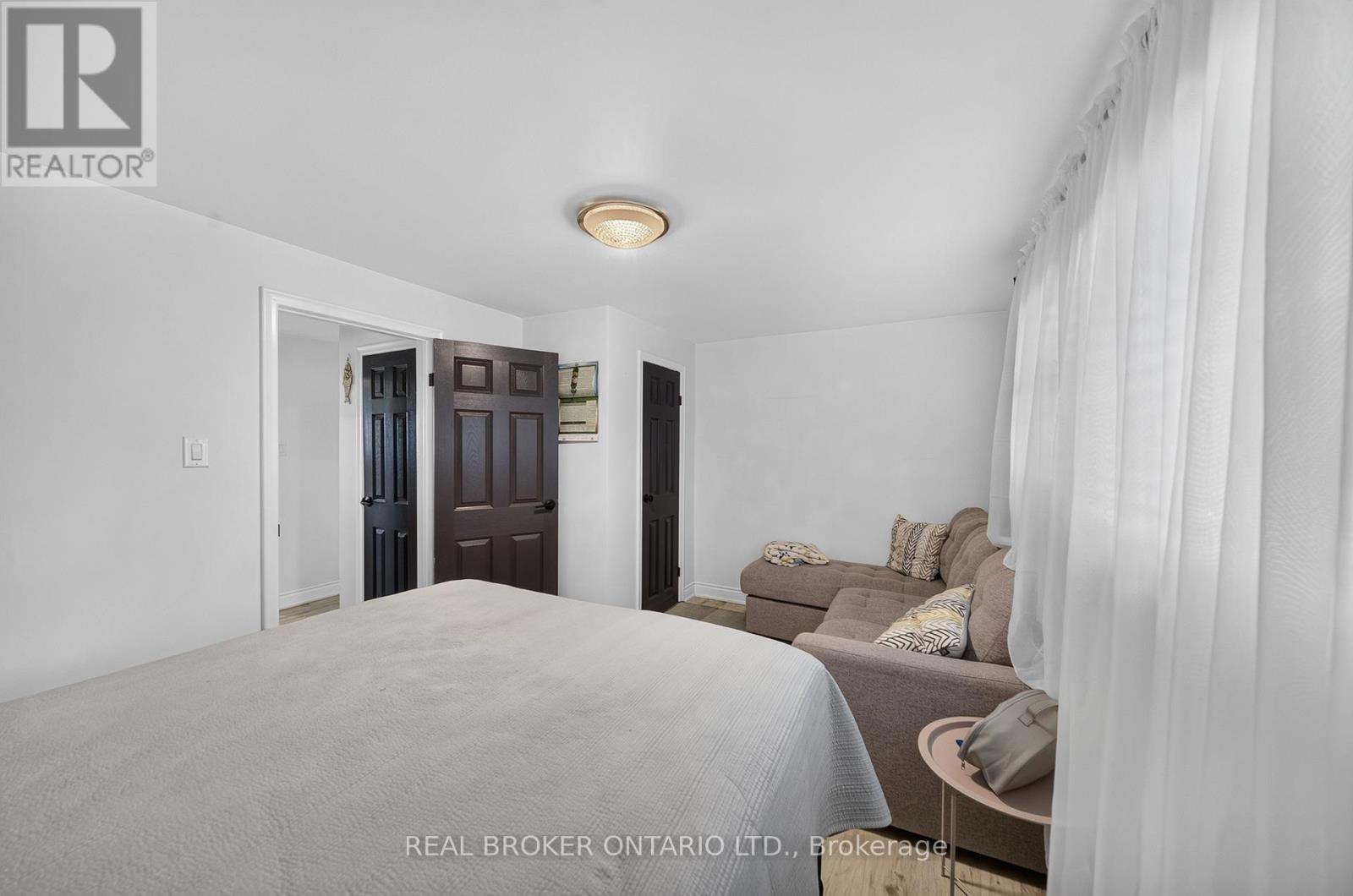 115 GREEN ROAD - 22